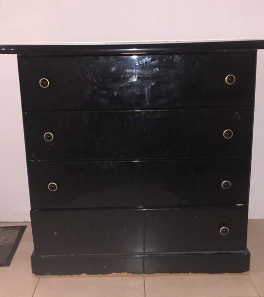chest of drawer to be revamped